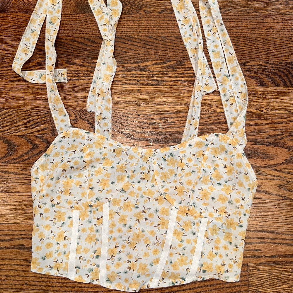 SHEIN White and Yellow Floral Crop Top